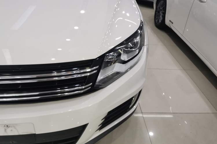 Used Volkswagen Tiguan L 2017 300TSI Automatic Two-Wheel Drive Silk Road Luxury Edition