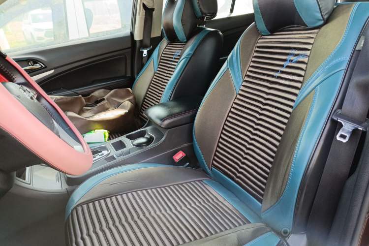 Used BYD S7 2015 2.0T Automatic Prestige Model
