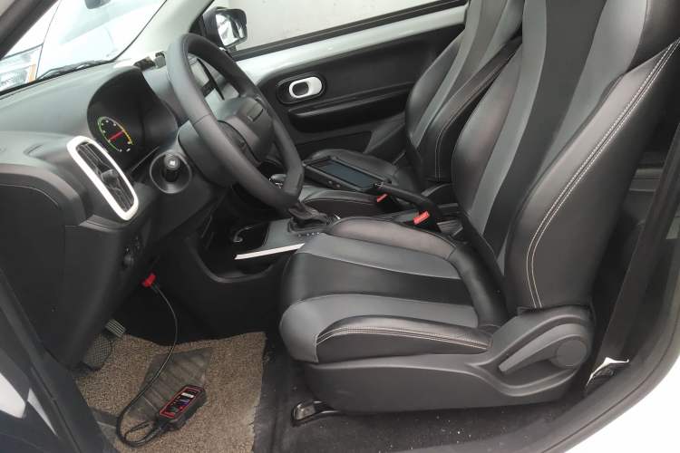 Used Roewe Clever 2022 311km QiQi BoBo Edition Left Front Seat