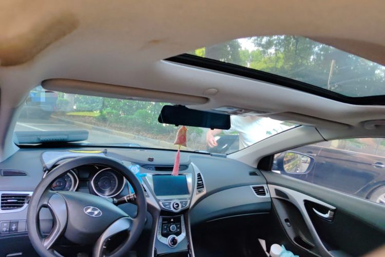 Used Hyundai Elantra (5th Generation / Langdong) 2016 1.6L Manual Luxury Model
