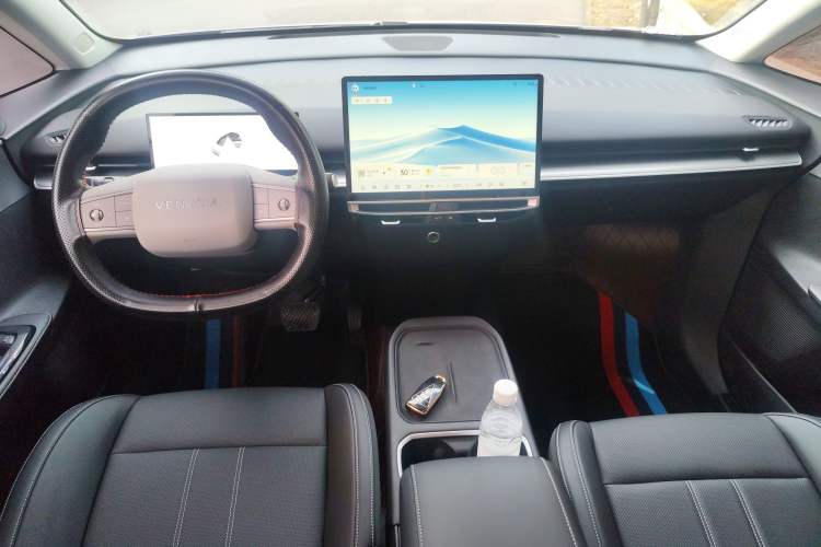 Used Venucia VX6 2025 Large Flat-Layout 520 Pro