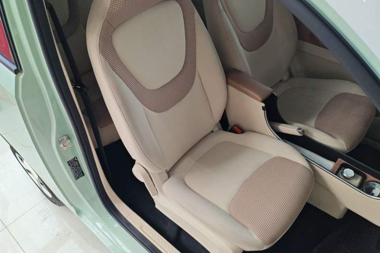 Used Wuling Hongguang MINIEV 2024 3rd Generation 215km Advanced Version
