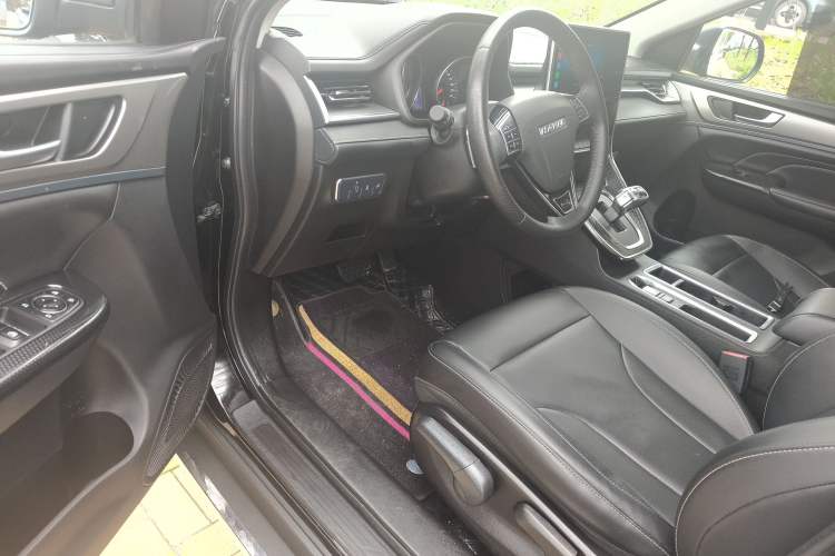 Used Haval M6 2021 PLUS 1.5T DCT Luxury Smart Connectivity Model Driver Seat