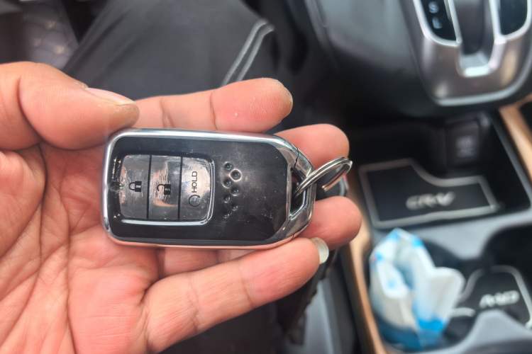 Used Honda CR-V 2019 240TURBO CVT 2WD Fashion Edition China V Vehicle Key