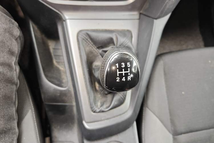 Used Ford Focus 2012 Hatchback 1.6L Manual Comfort Model
