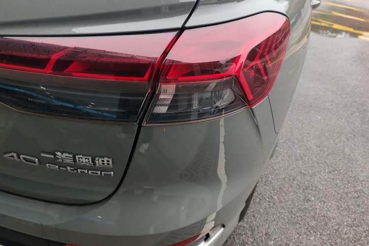 Used Audi Q4 e-tron 2024 40 e-tron Boundary Edition Right Rear Taillight