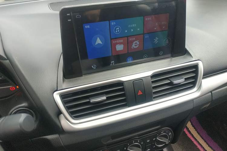 Used Mazda 3 Axela 2019 Cloud-Controlled Version Sedan 1.5L Automatic Comfort Trim China VI Standard Audio And AC Panel