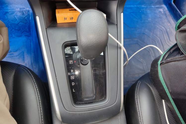 Used Nissan Sylphy 2024 Classic 1.6XE CVT Comfort Edition Gear Lever