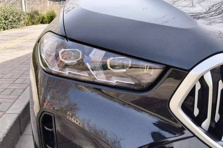 Used BMW X6 2023 xDrive40i Luxury Model with M Sport Package