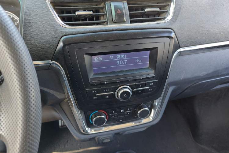 Used Jinbei Hiace X30 2018 1.3L Standard Edition DLCG12 Audio And AC Panel