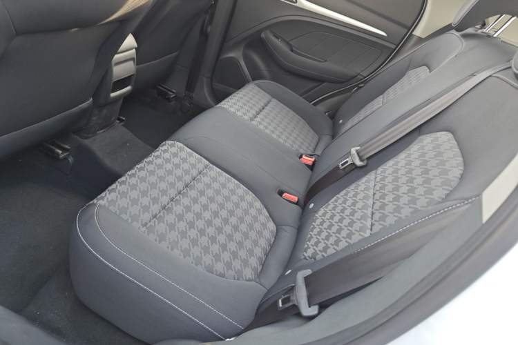 Used MG ZS 2020 Global Bestseller with 1.5L Engine Manual Transmission and a Massive 65-Inch Panoramic Sunroof Version
