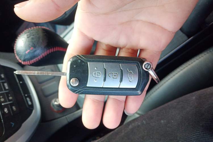 Used GAC Trumpchi GS5 2012 2.0L Manual Two-Wheel Drive Elite Edition
