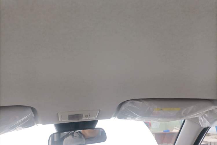 Used CHANGAN NEVO Lumin 2026 Model Treasure Edition 205km Passionate Beige Ningde Headliner