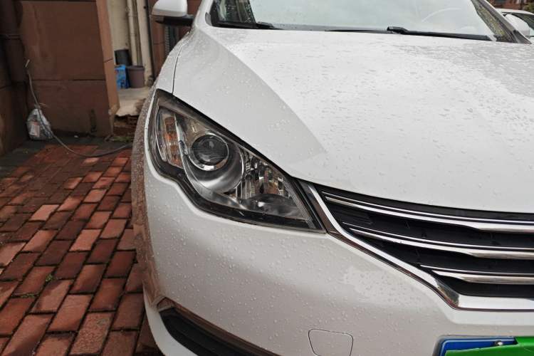 Used Roewe 360 2015 1.5L Automatic Luxury Edition
