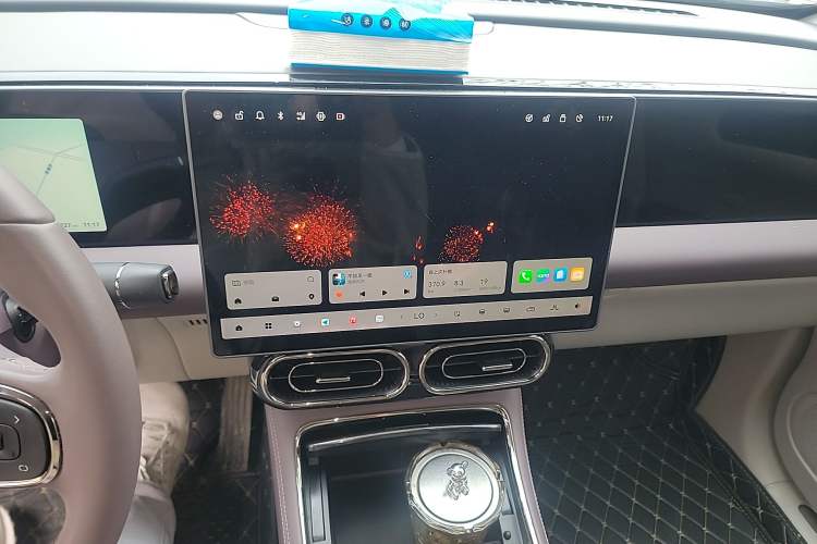 Used Leapmotor C11 2024 Range-Extended 300 Luxury Edition Audio And AC Panel