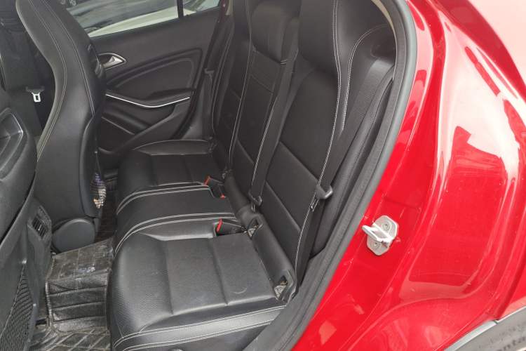 Used Mercedes-Benz GLA 2015 GLA 220 4MATIC Luxury Model Left Rear Seat