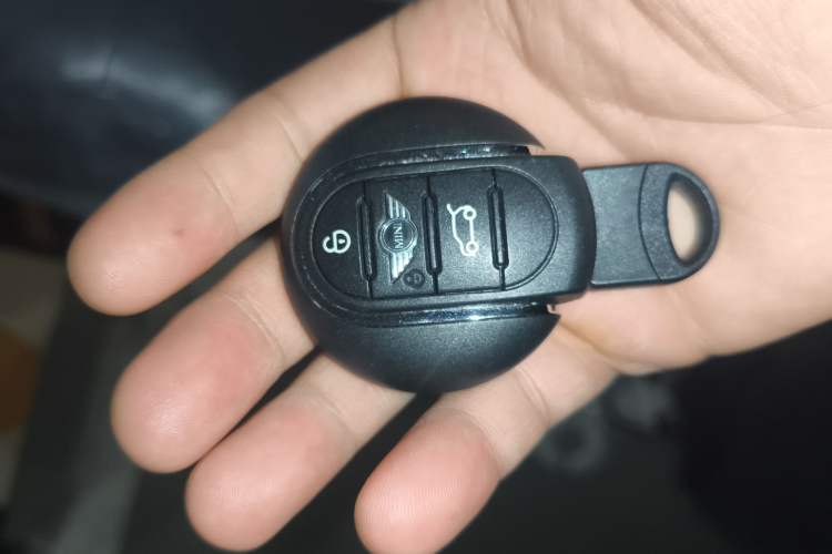 Used MINI 2017 1.5T COOPER Caribbean Blue Limited Edition