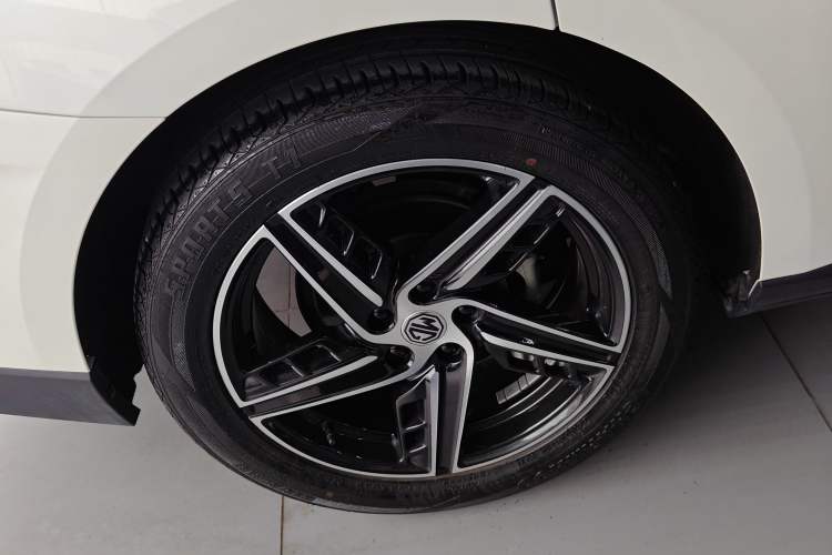 Used MG 7 2023 1.5T DCT Luxurious Supreme Edition