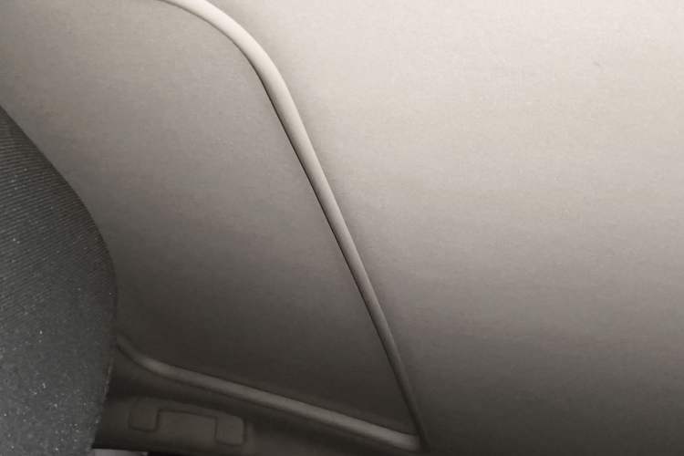 Used Peugeot 508 2013 2.0L 2nd Anniversary Edition with Automatic Sunroof – Classic Version Headliner