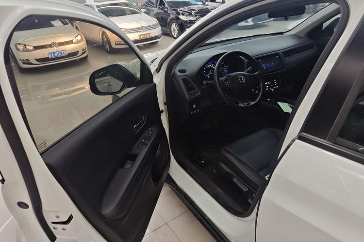 Used Honda Vezel 2019 220 TURBO CVT Elite Edition China VI