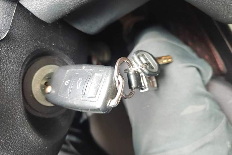 Used Kia Forte 2012 1.6L MT GL Commemorative Edition Vehicle Key