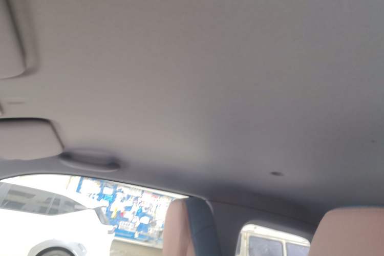 Used Chery QQ Ice Cream 2024 Edition Youth Version 205km Sundae Headliner