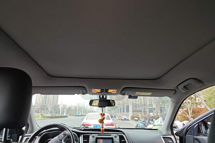 Used Toyota Highlander 2017 2.0T Four-Wheel Drive Black Edition Limited Model
