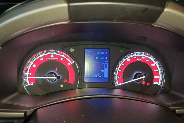 Used Isuzu mu-X 2017 3.0T Four-Wheel Drive Automatic Luxury 7-Seater China V Emission Standard
