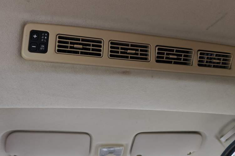 Used Dongfeng Fengon 330 2018 1.5L 330S Comfort Edition DK15