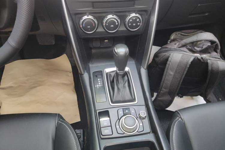 Used Mazda CX-4 2018 2.0L Automatic Two-Wheel Drive Blue Sky Dynamic Version China V Standard
