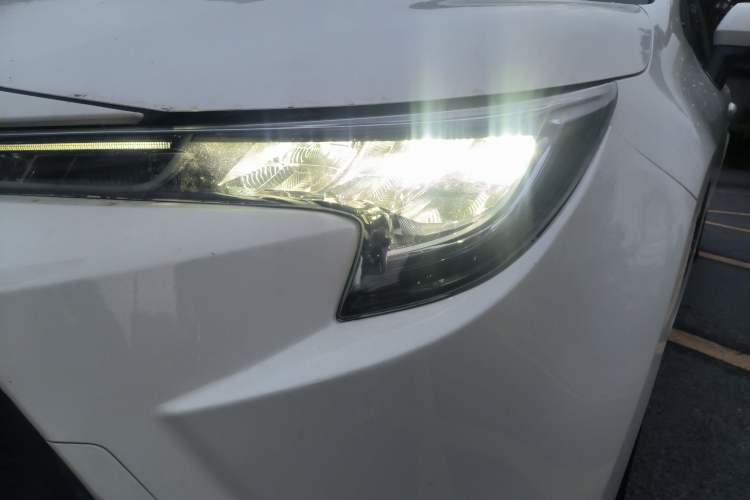 Used Toyota Levin 2022 Facelift TNGA 1.5L CVT Progressive Edition Left Front Headlight