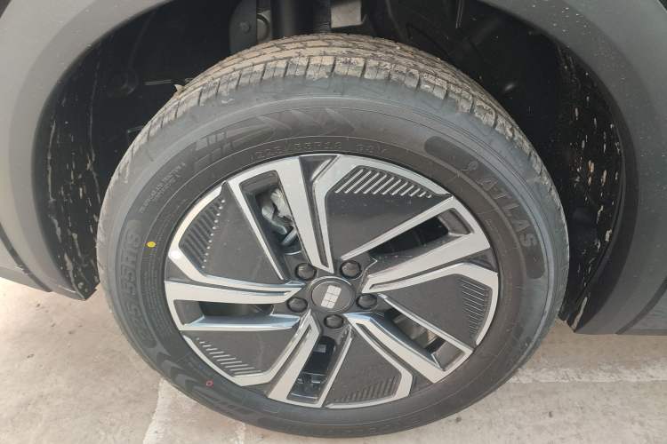 Used Geely Galaxy Galaxy Xingjian 7 EM-i 2025 120km Launch+ Version