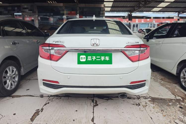 Used Honda Crider 2015 1.8L automatic luxury edition
