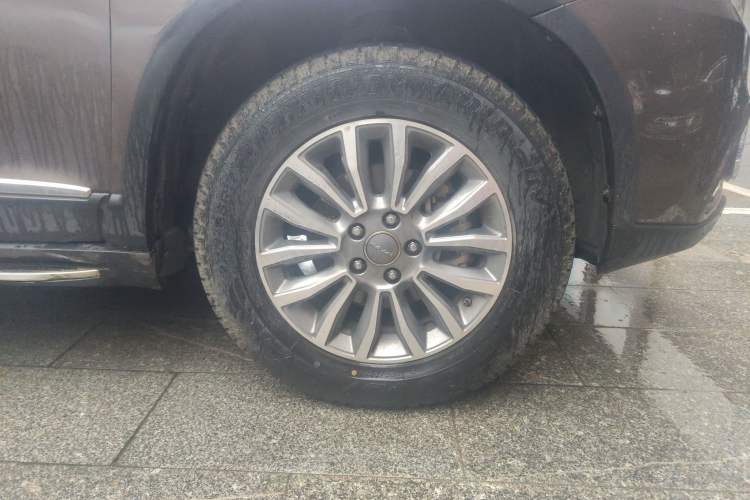 Used Haval H6 2015 Sport Edition 1.5T Automatic Two-Wheel Drive Luxury Model