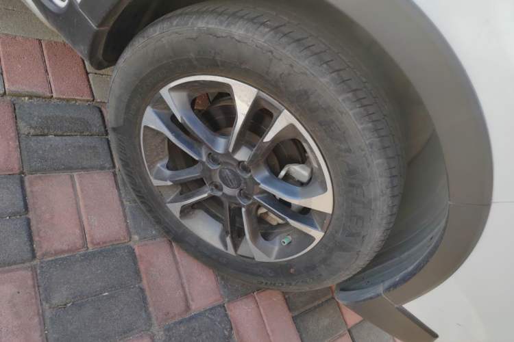 Used Geely Auto Vision X3 2019 Upgraded Model 1.5L Manual Elite Version
