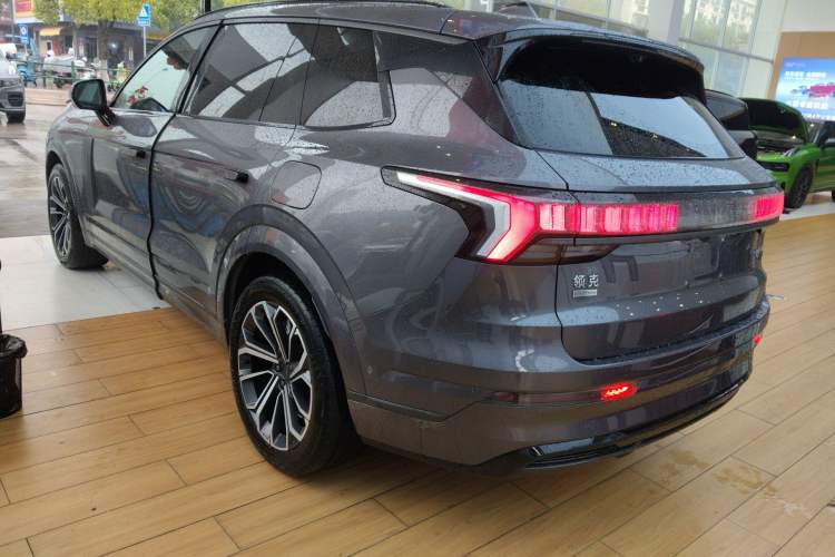 Used Lynk & Co 09 EM-P 2023 2.0TD EM-P Long-Range Version PM 7-Seater Exterior 2