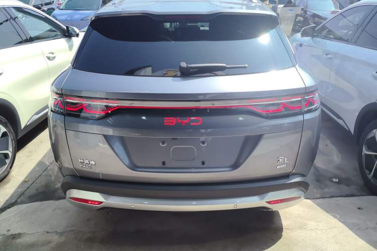 Used BYD Song L DM-i 2025 Intelligent Driving Version 112 km Beyond-Range Type Rear