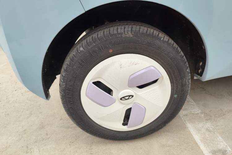 Used Chery QQ Ice Cream 2022 120km Milkshake Phosphate Lithium-Iron