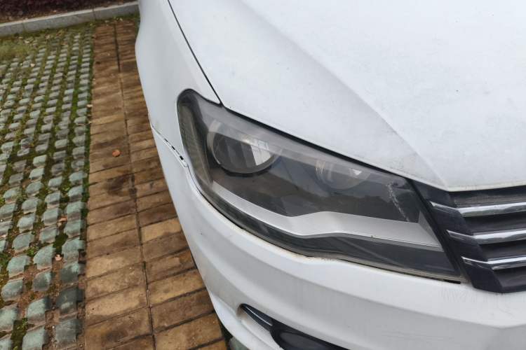 Used Volkswagen Bora 2013 1.4T Automatic Comfort Model Right Front Headlight