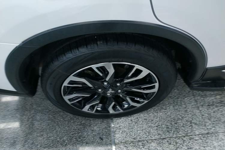 Used Mitsubishi Outlander 2019 2.0L Two-Wheel Drive Comfort Edition 5 Seats China VI Standard