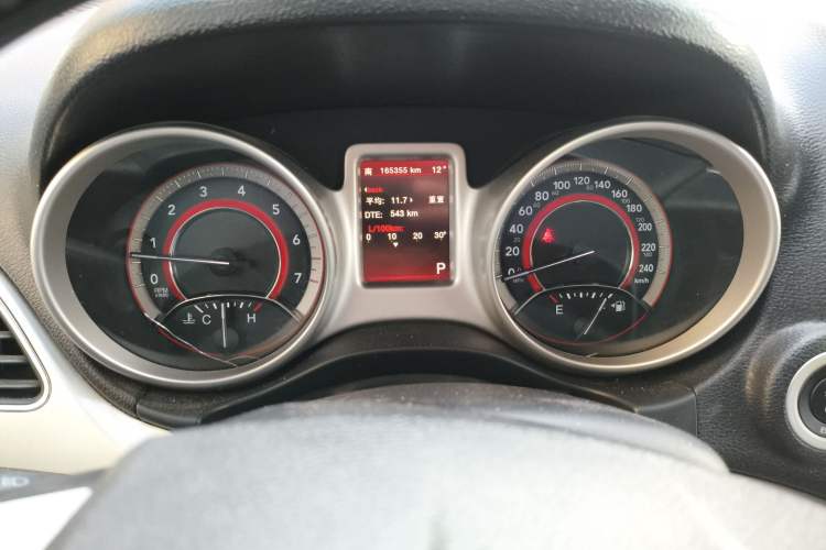 Used Dodge Journey 2013 2.4L Two-Wheel Drive Luxury Version