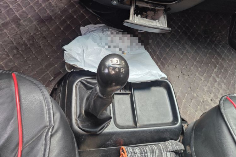 Used JAC Group Refine 2015 2.0L Shuttle Gasoline Long-Wheelbase Comfort Version HFC4GA3-3D
