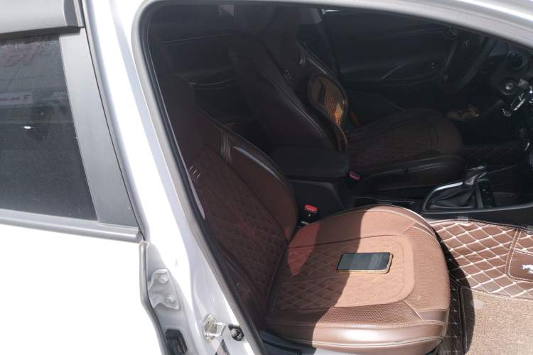 Used Hyundai Celesta 2018 1.6L Automatic GL Enjoyment Version China V Standard