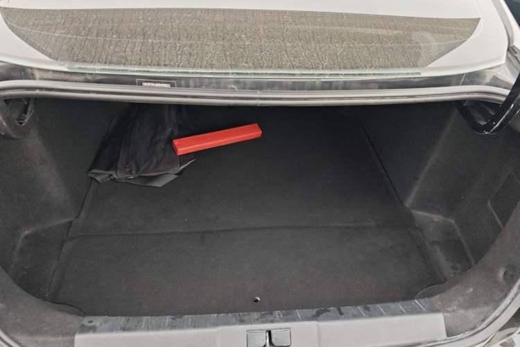 Used Peugeot 408 2014 1.8L Automatic Luxury Edition Trunk