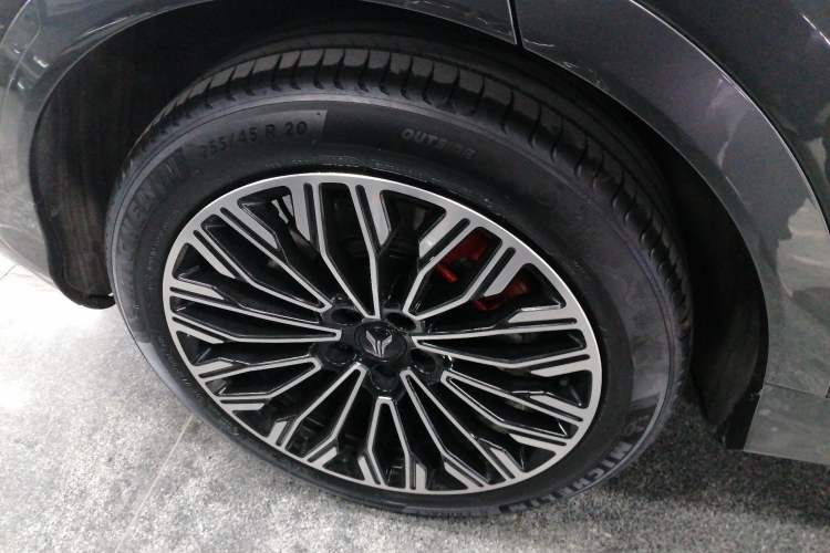 Used VOYAH FREE 2025 Model FREE+ Rear-Drive Qiankun Edition
