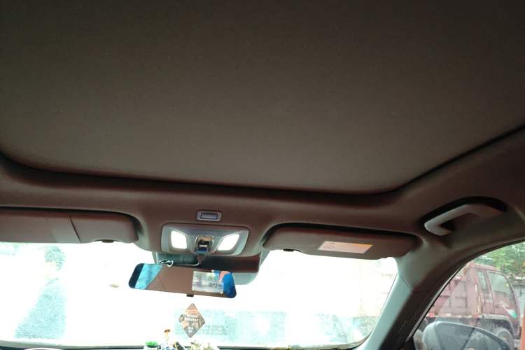 Used Dongfeng Aeolus L7 New Energy 2025 205 Ultra-Long Range Indulgence Version Headliner