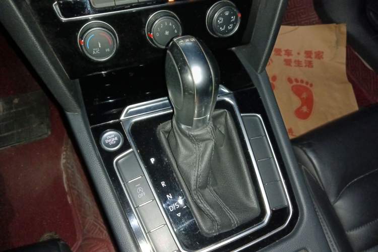 Used Volkswagen Magotan 2018 280TSI DSG Leading Model
