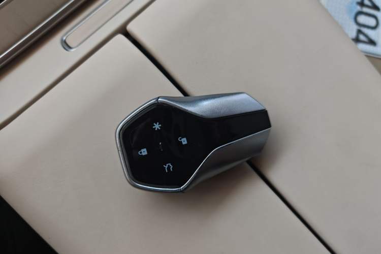 Used Hyptec HT 2023 670鸥翼 Ultra-High Voltage NDA Version
