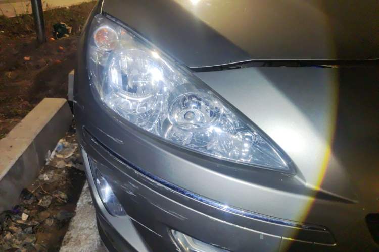 Used Peugeot 408 2013 1.6L Automatic Comfort Edition Right Front Headlight