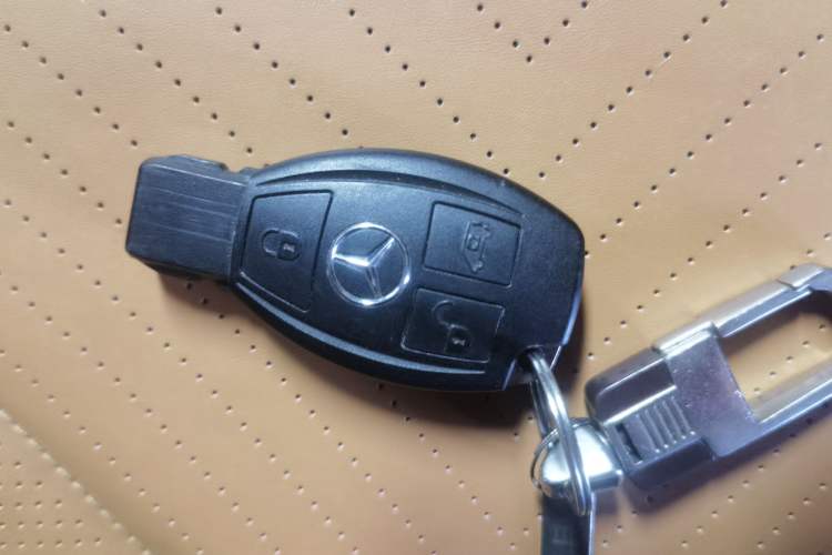 Used Mercedes-Benz Vito 2023 2.0T Elite Version 7 Seats